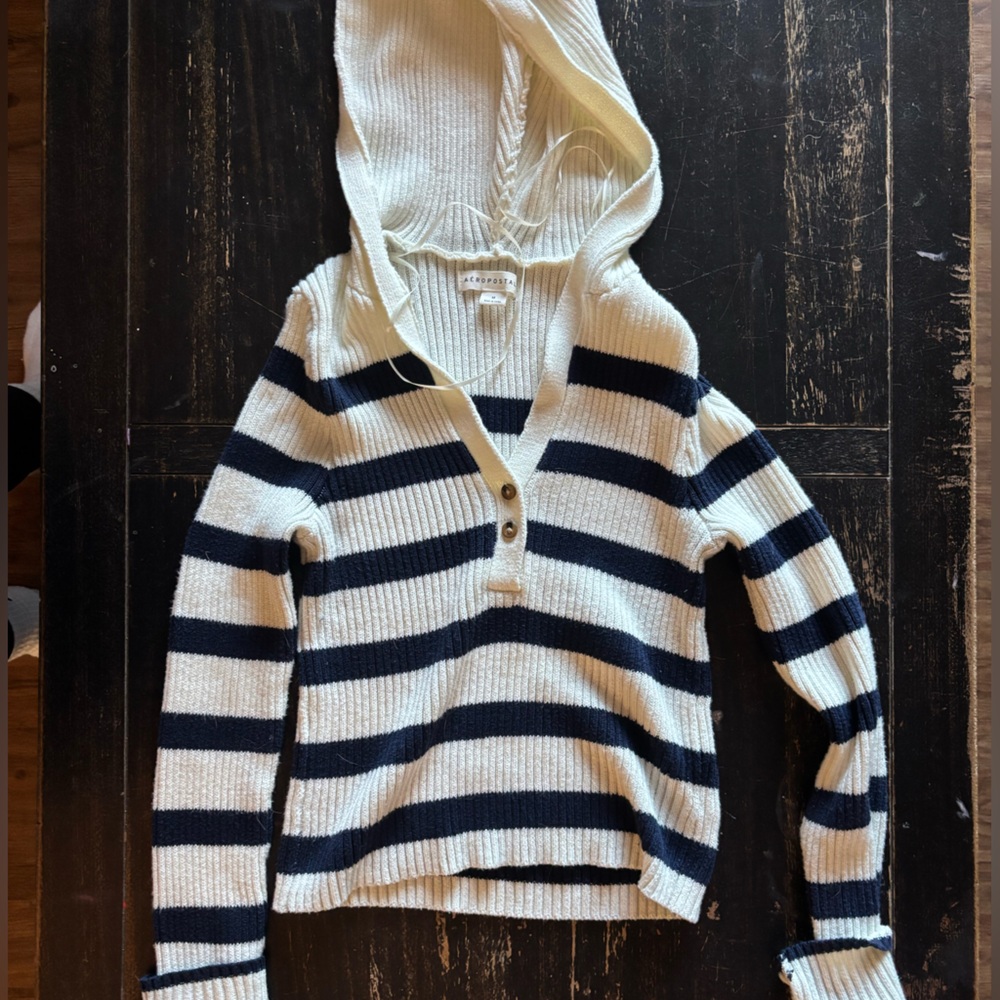 Sweater with hood